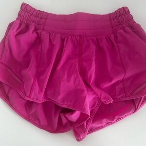 LULULEMON SONIC PINK HOTTY HOT LOW RISE 2.5 SHORT